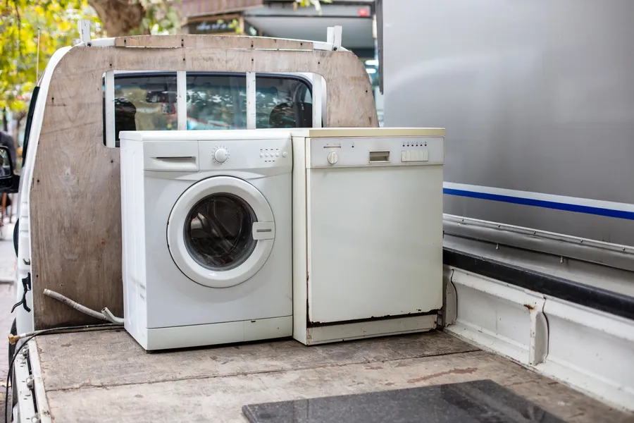 Signs It Is Time To Schedule Appliance Removal Services Wellington, NV